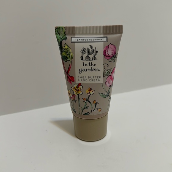 heatcote & ivory Other - Heathcote & Ivory In The Garden Hand Cream 1 fl oz